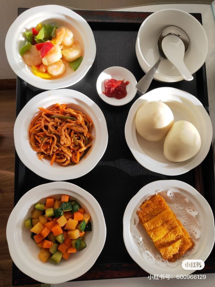 精致月子餐